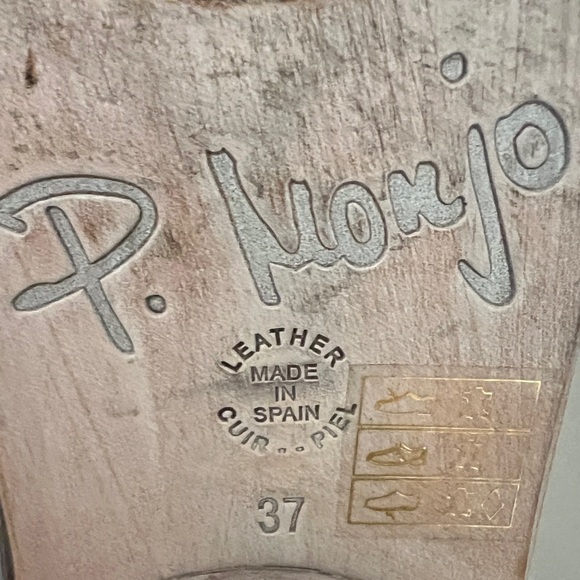 P. Monjo Heeled Leather Sandal - Picture 7 of 8